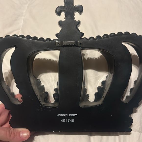 3D crown wall art - Picture 2 of 4